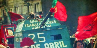 Há 43 anos Portugal celebrava a Revolução dos Cravos. Conhece a história?