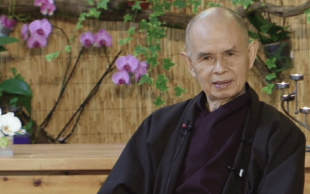 “O amor não é o elemento mais importante em um relacionamento feliz”, quem explica é o mestre budista Thich Nhat Hanh