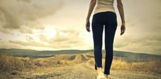 Caminhar torna o cérebro mais criativo e cura as dores