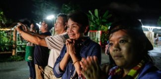 Meninos presos em caverna na Tailândia: Quatro resgatados estão em ‘perfeitas condições’