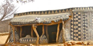 A aldeia africana onde cada casa é uma obra de arte