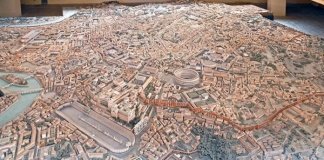 Arqueólogo italiano leva 36 anos para montar maquete precisa da Roma Antiga