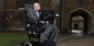 Stephen Hawking: Ganância e estupidez são o que acabará com a raça humana