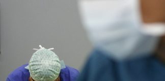 Mais de um terço da equipe médica sofreu insônia durante a epidemia COVID-19 na China