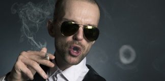 Síndrome da superioridade ilusória: acreditar-se superior a todos e a tudo, apesar de incompetente