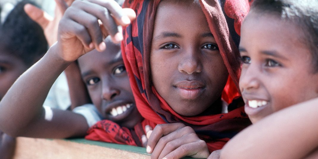 Somália permitirá casamentos infantis após o primeiro ciclo menstrual, meninas podem ser forçadas a se casar