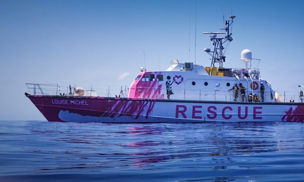 pensarcontemporaneo.com - Banksy financia barco de resgate de refugiados do Mediterrâneo - A menina com o balão agora está segurando um colete salva-vidas