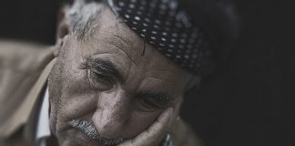 Como a solidão afeta as pessoas idosas?