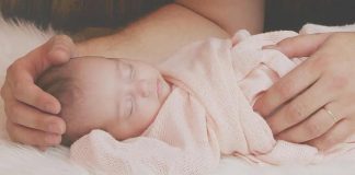 Mulher que teve Covid-19 durante a gestação dá à luz bebê com anticorpos da doença