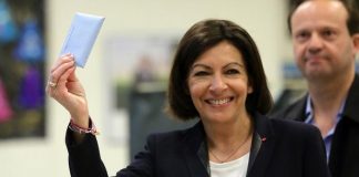 Prefeitura de Paris multada por nomear muitas mulheres para cargos importantes