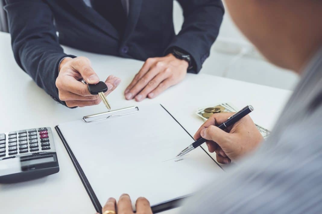 Você quer comprar um carro usado? Estes são os controles recomendados se o carro tiver uma garantia válida