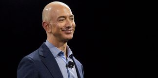 Há ricos, e há Jeff Bezos: Conheça os centibilionários do mundo
