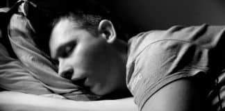 Estudo com mais de 2.000 pessoas relaciona cochilos à tarde com melhor agilidade mental