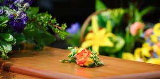 Filha percebe que mãe estava viva momentos antes de cremação na Argentina