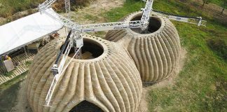 Casa impressa em 3D inspirada em um ninho de vespa feita de argila