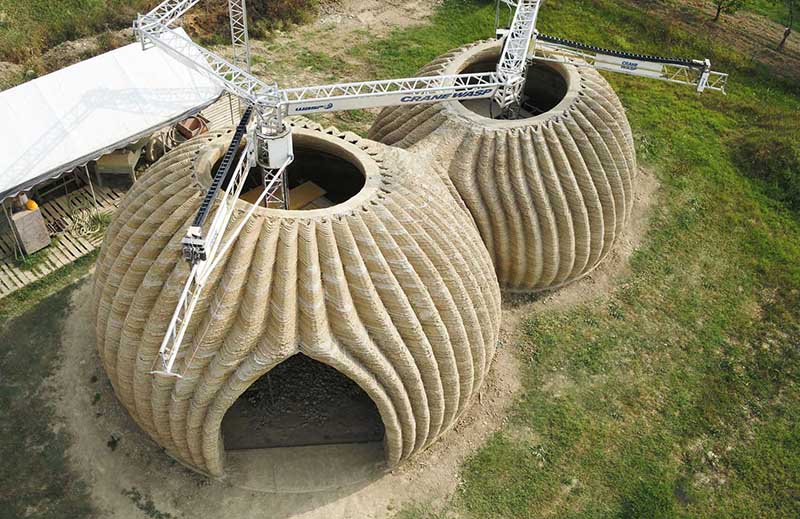 Casa impressa em 3D inspirada em um ninho de vespa feita de argila