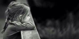 Mãe ausente: consequências