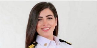 A primeira mulher capitã de navio do Egito diz que foi falsamente culpada pela crise de Suez