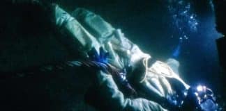 O mergulhador que passou 30 minutos sem ar no fundo do mar e sobreviveu