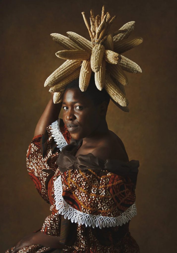 pensarcontemporaneo.com - Por que uma fotógrafa zimbabuense pediu a suas modelos que posassem em trajes vitorianos