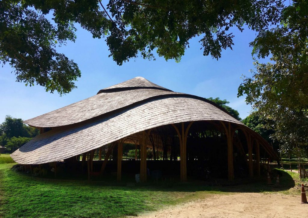 pensarcontemporaneo.com - Este incrível salão de esportes “Flor de Lótus” é totalmente feito de bambu