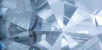 Novo cristal produzido com pólvora é mais forte que diamante