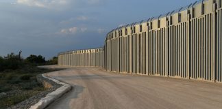 Grécia constrói muro de 40 km para impedir entrada de refugiados afegãos na Europa
