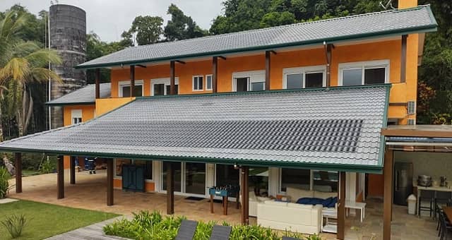 pensarcontemporaneo.com - Iniciada a venda de primeira telha solar em concreto do mercado brasileiro
