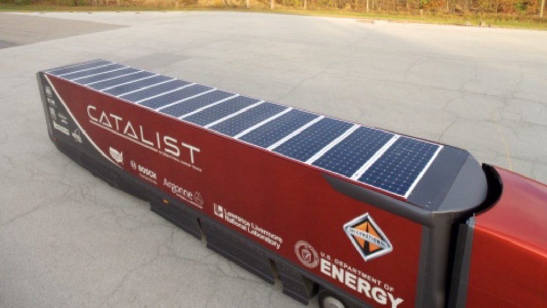 Caminhões refrigerados movidos a energia solar reduzirão a poluição dos motores a diesel em marcha lenta