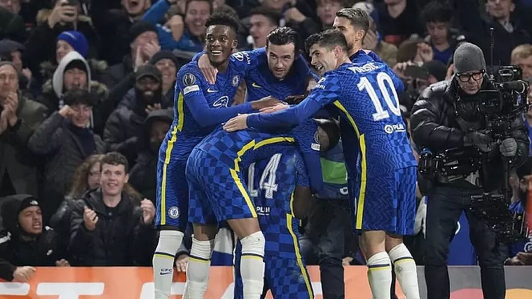 O Chelsea venceu a Juventus com golos de jovens estreantes