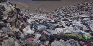 No Chile, deserto do Atacama vira lixão para roupas descartadas