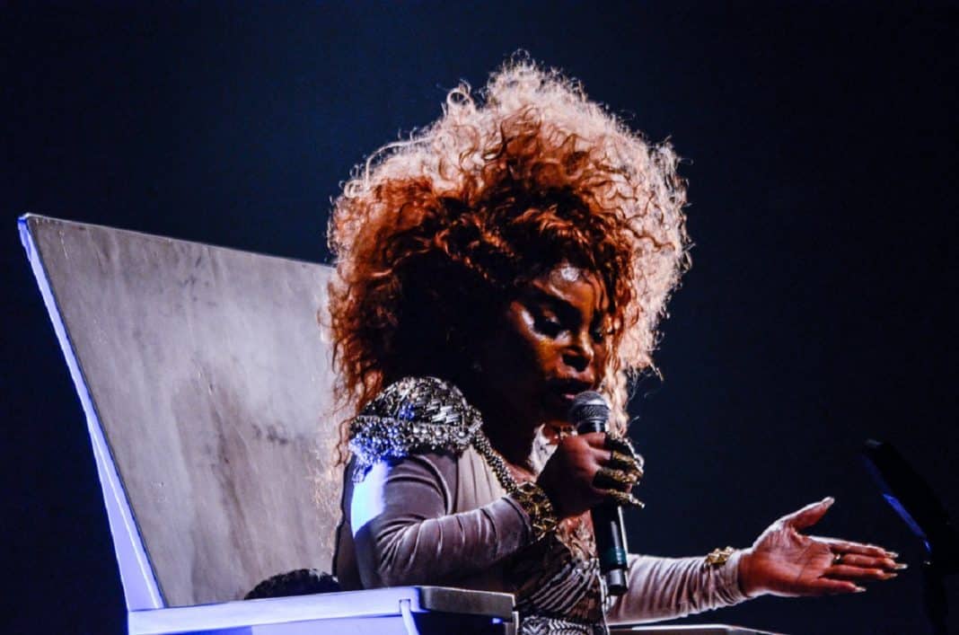 Elza Morre cantora Elza Soares aos 91 anos