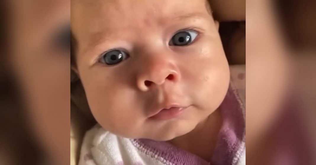 Bebê com apenas 2 meses de vida surpreende ao falar ‘bom dia’.