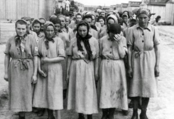 pensarcontemporaneo.com - A história esquecida de mulheres em campos de concentração forçadas à prostituição