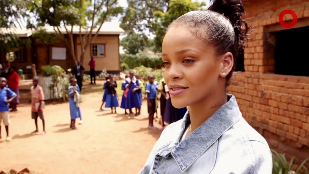 Rihanna doa 15 milhões de dólares para organizações que apoiam comunidades atingidas pela crise climática