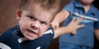 Crianças agressivas: pais que defendem seu mau comportamento