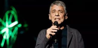 Chico Buarque anuncia turnê pelo Brasil