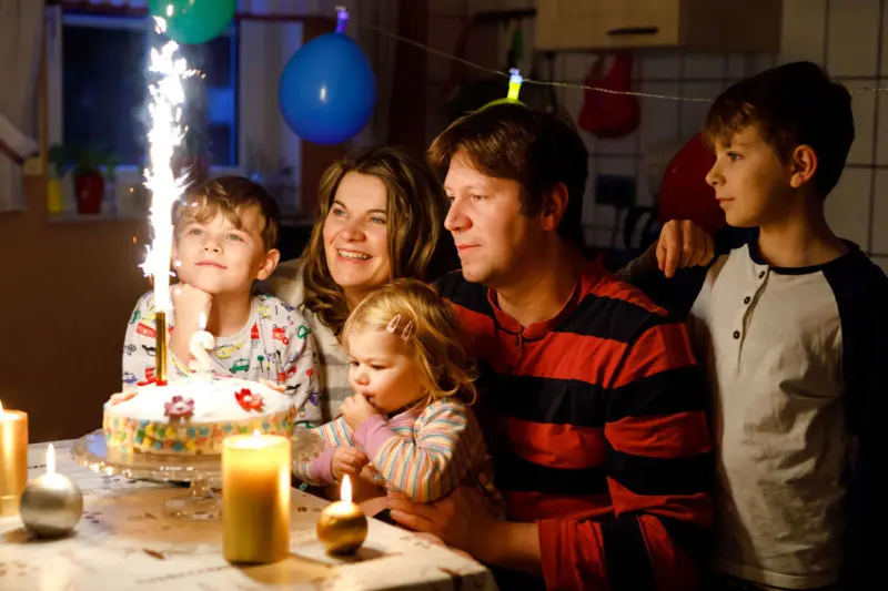 pensarcontemporaneo.com - Faça o aniversário do seu filho, mesmo que ele seja pequeno