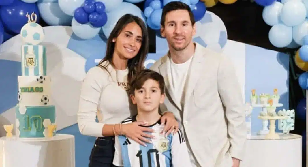 Filho de Messi reproduz no papel “hino” argentino  da Copa do Catar: “Quero ganhar a terceira”