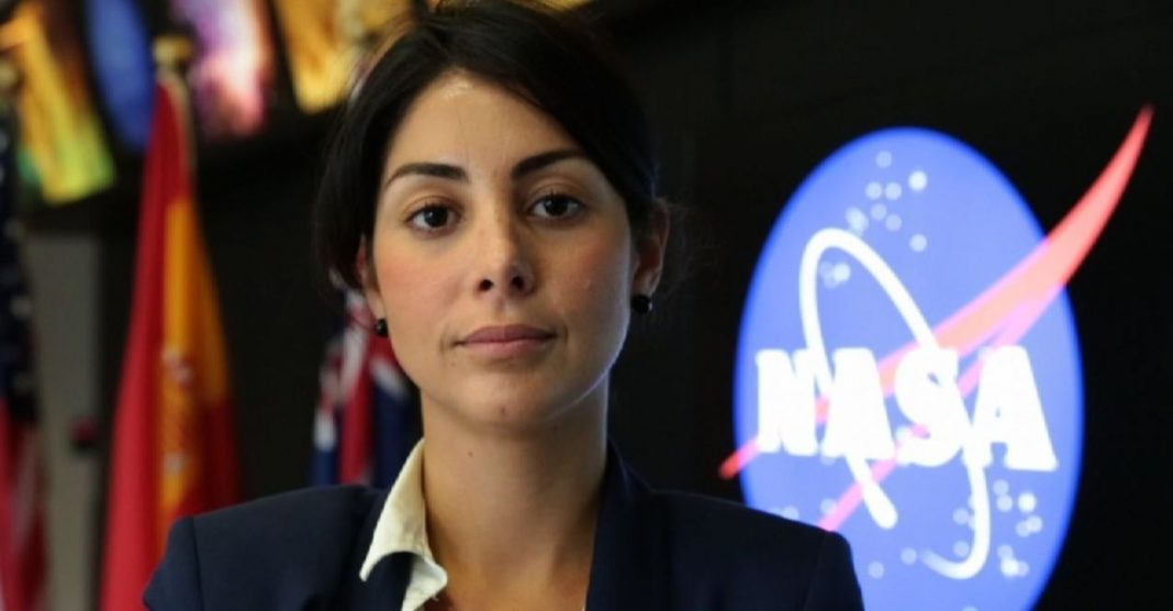 Ela foi para os EUA para estudar com apenas $ 300 no bolso – agora é diretora da NASA