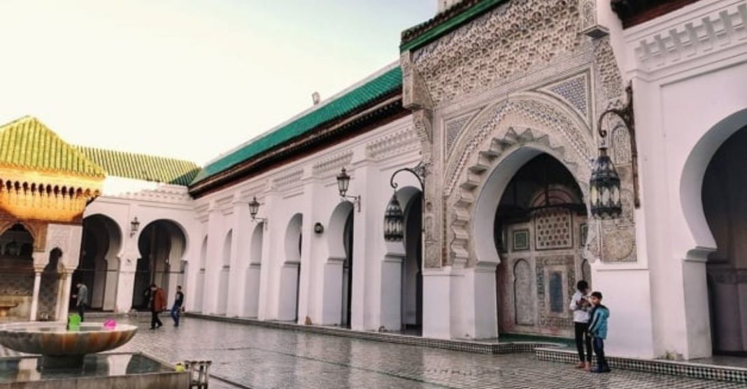 A universidade mais antiga do mundo fica no Marrocos e foi fundada por uma mulher