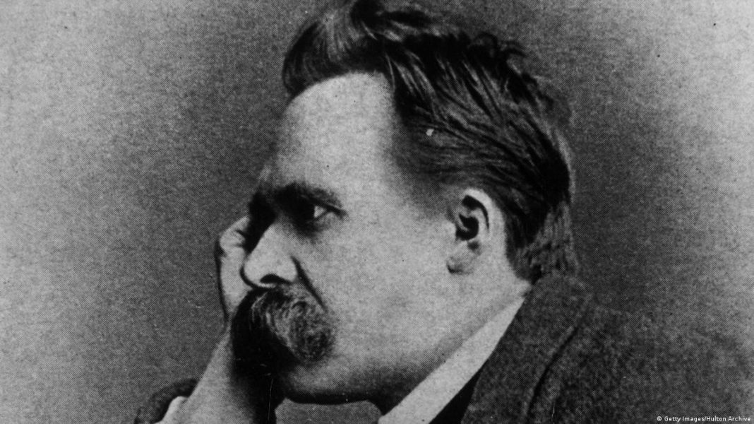 O conselho de Nietzsche para abrir sua mente e evitar “ideias produzidas em massa