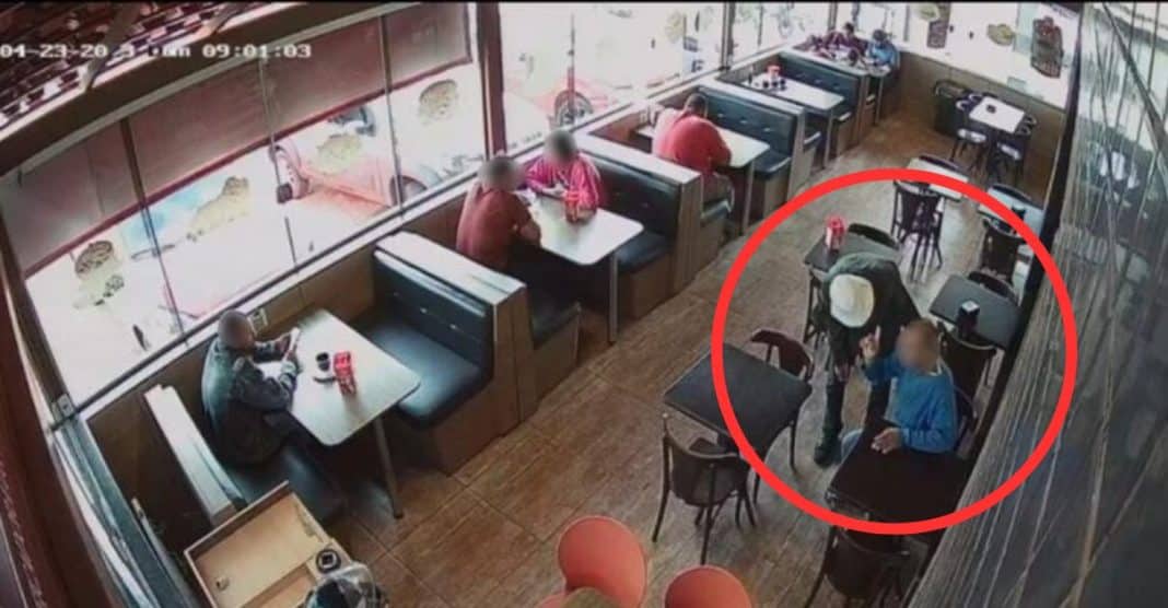 Filho abandona o próprio pai em padaria por estar “cansado de cuidar dele” [VIDEO]