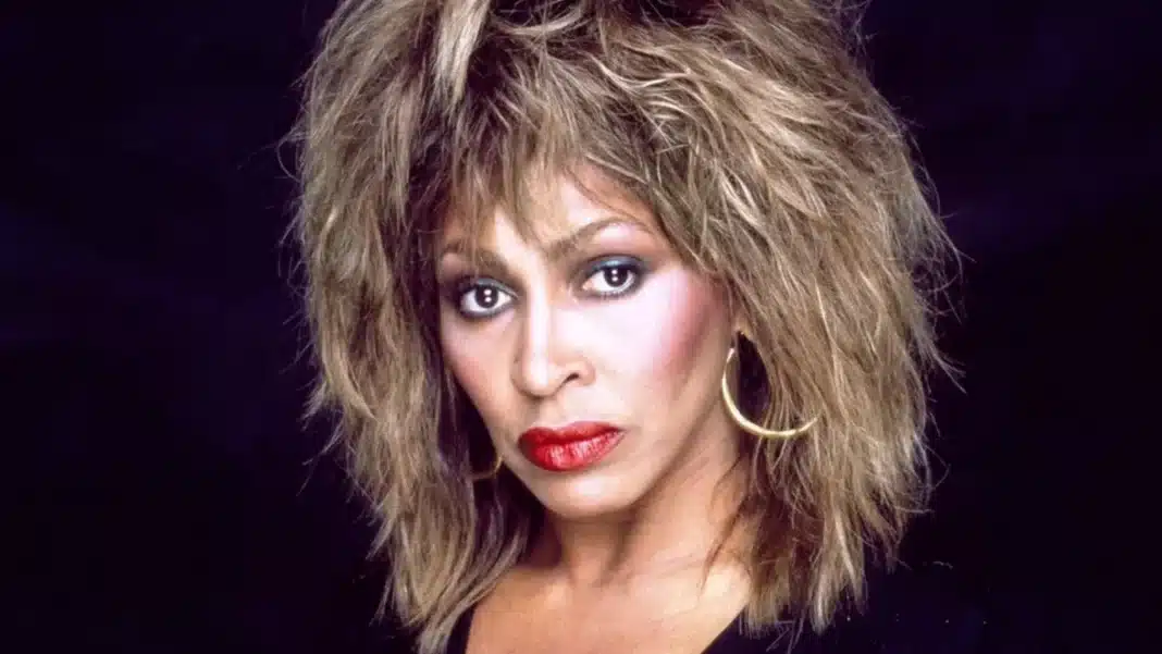 Ouça os 10 maiores sucessos de Tina Turner