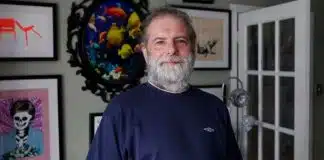 “Não sabia que era possível”, diz pai de 5 filhos diagnosticado com câncer de mama