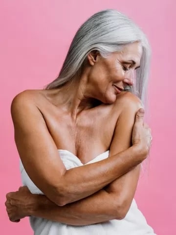 pensarcontemporaneo.com - 7 coisas para deixar para trás em 2024 se você está na menopausa (ou vai entrar nela)