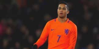 Conquista exclusiva de Justin Kluivert