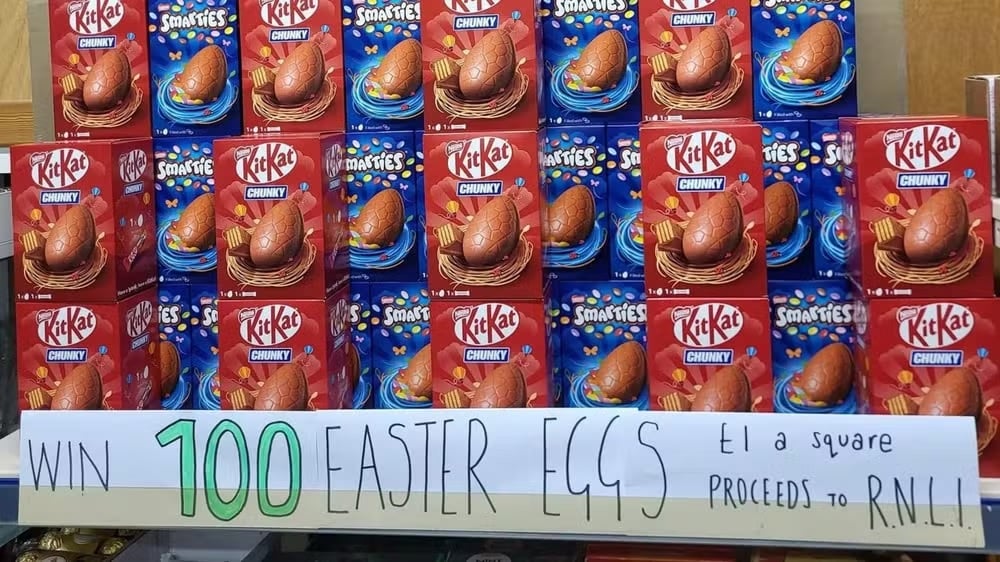 pensarcontemporaneo.com - Homem erra pedido e compra mais ovos de Páscoa do que o número de habitantes de sua cidade