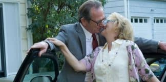 Meryl Streep e Tommy Lee Jones estão casados há 30 anos e vão à terapia nesse filme inspirador agora na Netflix