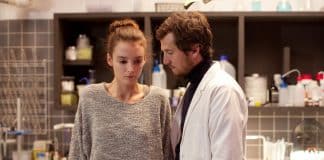 Ela aceita participar da pesquisa de um professor — e acaba vivendo algo muito além do esperado